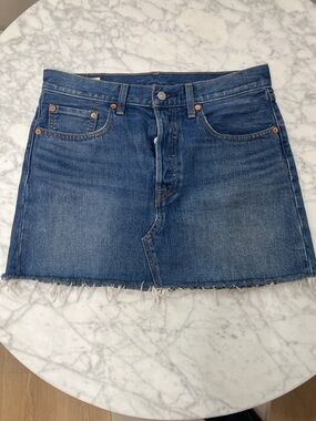 Levi's Dark Blue Denim Frayed Hem Mini Skirt